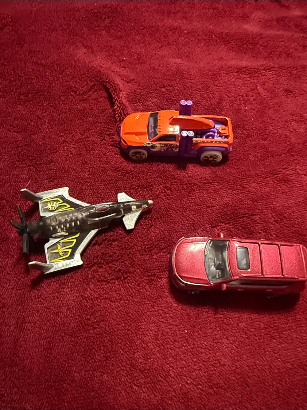 Hot Wheels and matchbox Lot of 3 Toy Cars and Airplane